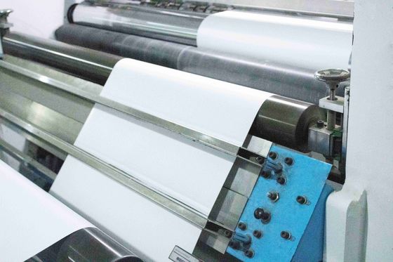 PVC kendi kendine yapışkan çıkartma kağıt rulo SGS sertifikalı şeffaf PET
