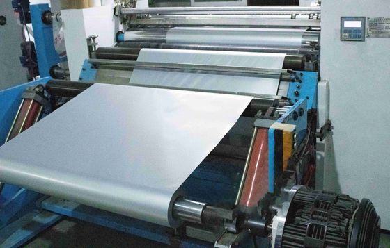 Kendine yapışkan yapışkan etiket kağıdı Kraft etiket rulo Güçlü yapışkan