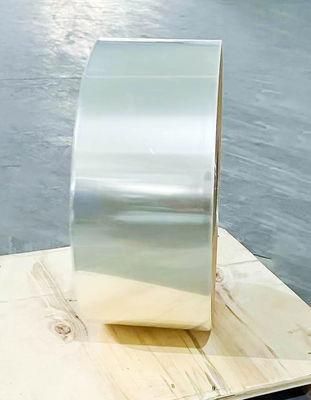 İyi bir fiyat. Çiziklere dayanıklı, açık BOPP filmi, parlak yapışkan kağıt 36u kağıt kalınlığı çevrimiçi