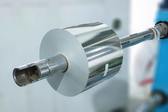 İyi bir fiyat. Çıkarma Yapışkan Su geçirmez Kağıt Liner Roll Mat Gümüş PET 50u Yüzey Kalınlığı çevrimiçi