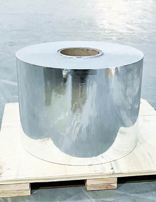 İyi bir fiyat. Kendine yapışkan çıkartma Kağıt rulosu 50 Hafif gümüş PET ((Kaplama) akrilik yapışkan 62 Glassine çevrimiçi