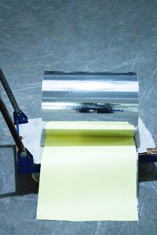 Kendine yapışkan çıkartma Kağıt Rulo 50 Hafif gümüş PET ((Kaplama) akrilik yapışkan 140 sarı